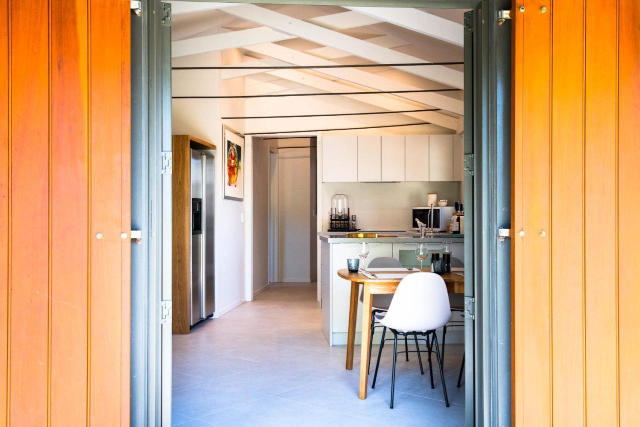 Windhover Suites Tasman Экстерьер фото
