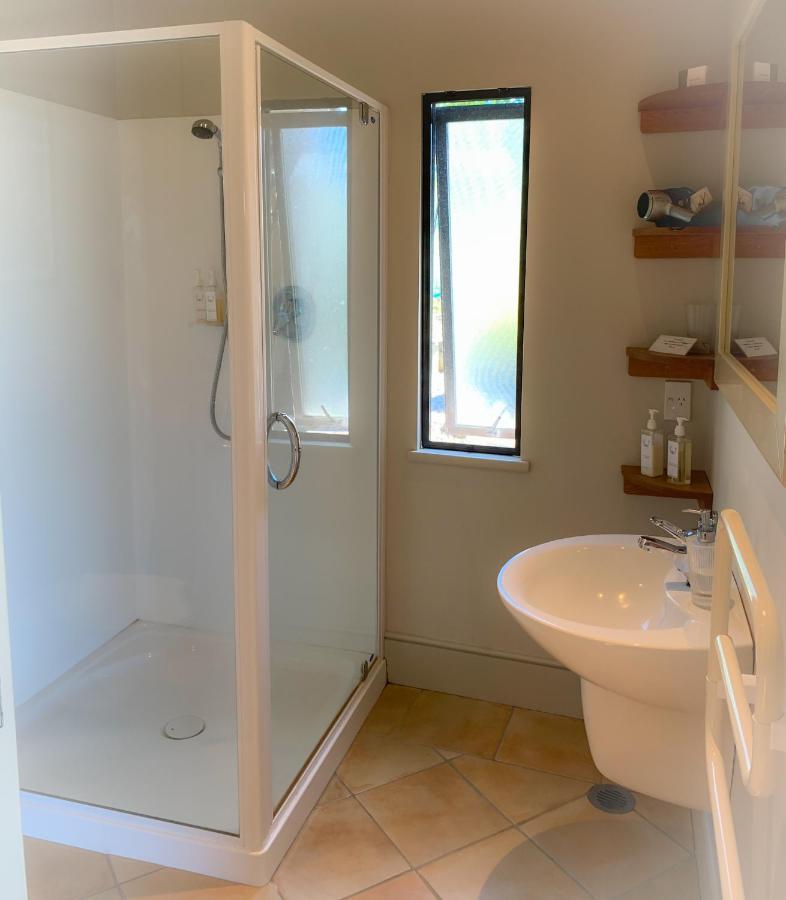 Windhover Suites Tasman Экстерьер фото