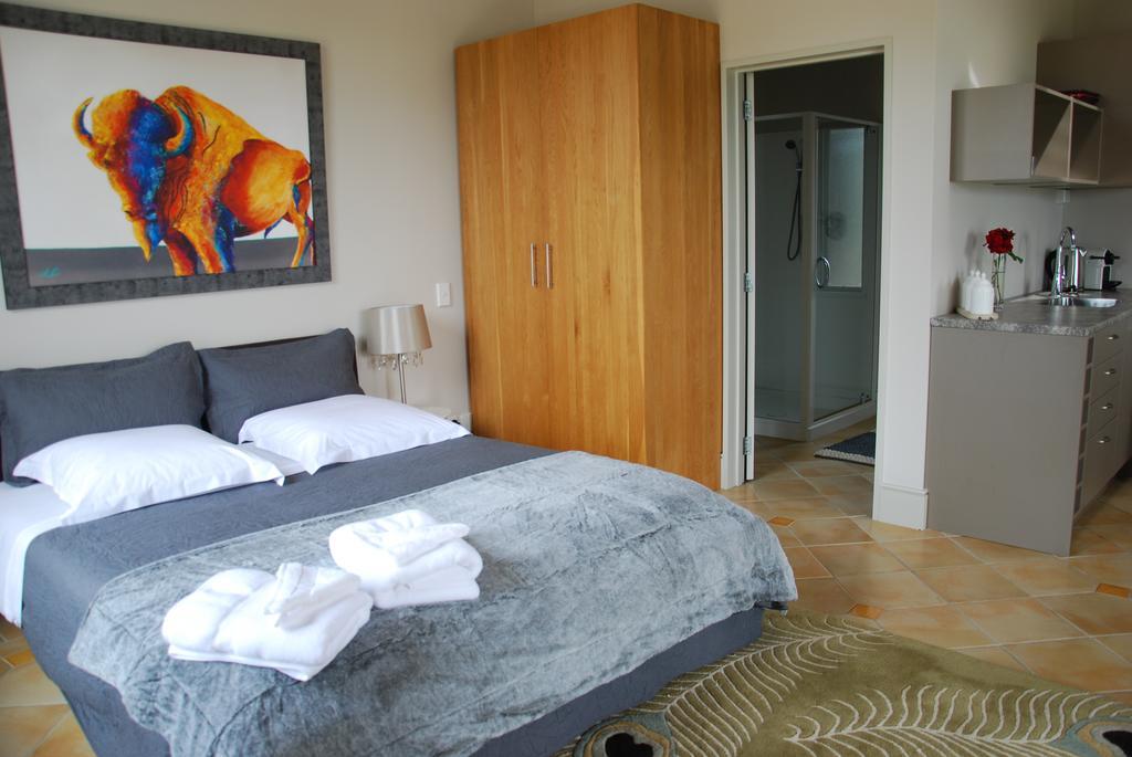 Windhover Suites Tasman Экстерьер фото