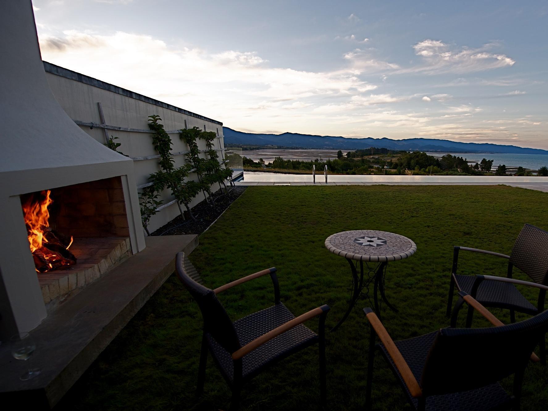 Windhover Suites Tasman Экстерьер фото