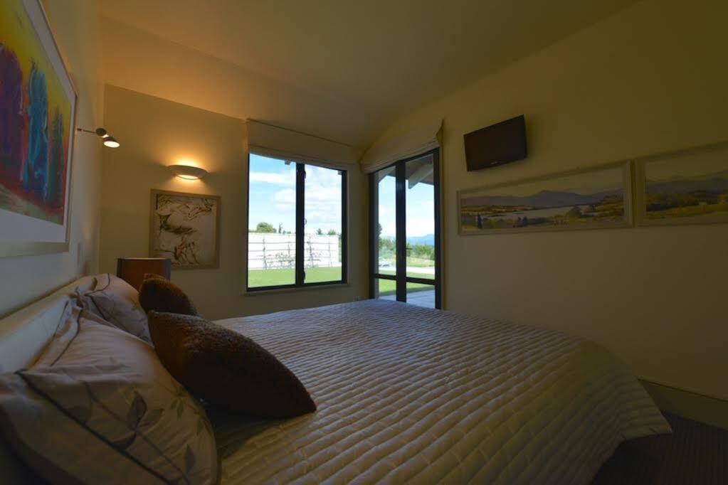 Windhover Suites Tasman Экстерьер фото